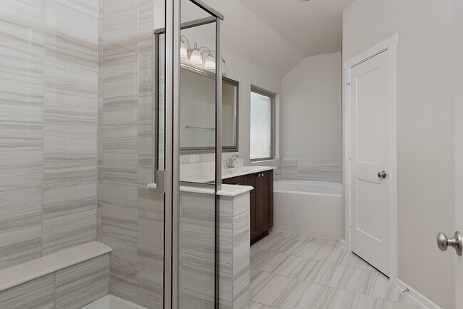 Building Photo - 151 Silva Creek Trl