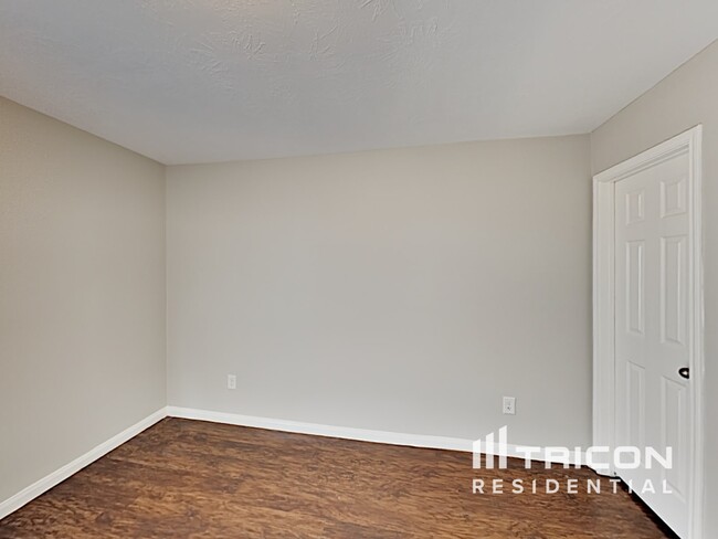Building Photo - 21427 Jamals Way