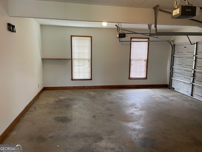 Building Photo - 100 Kelley Way