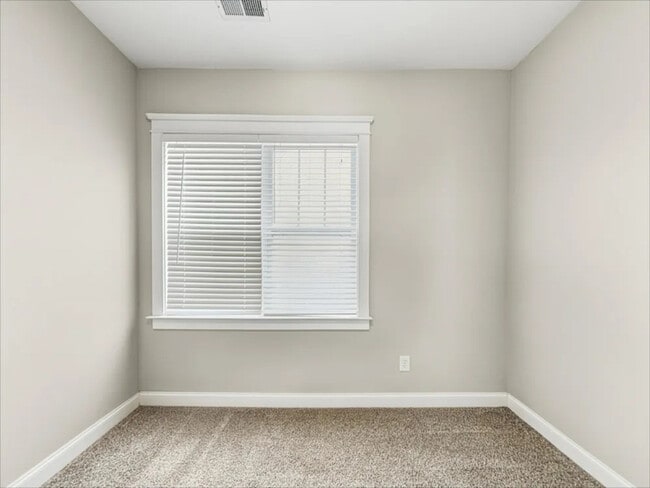 Building Photo - 8240 Townley Rd