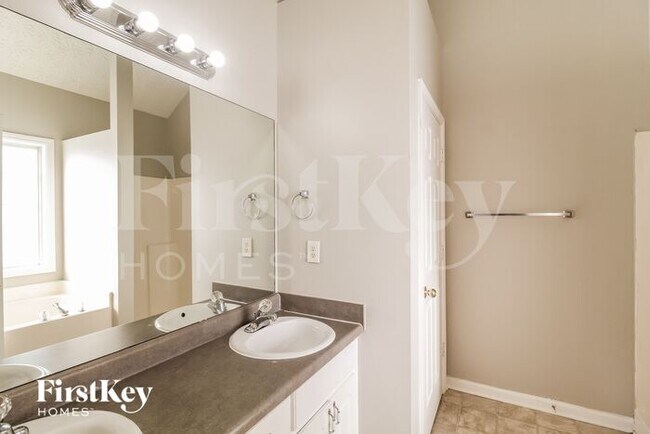 Building Photo - 179 Calico Loop