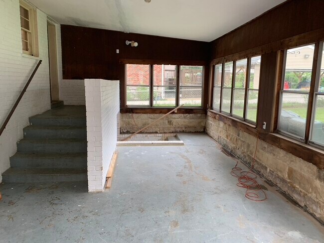 Sunroom / 3 seasons room - 91 Greendale Dr