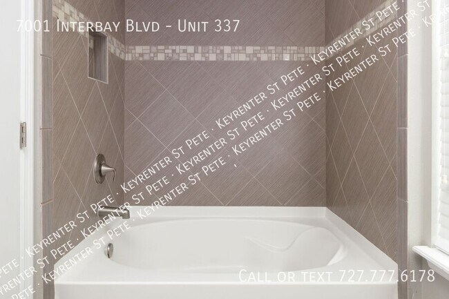 Building Photo - 7001 Interbay Blvd