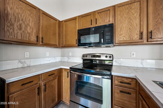 Building Photo - 10614 W Crimson Ln