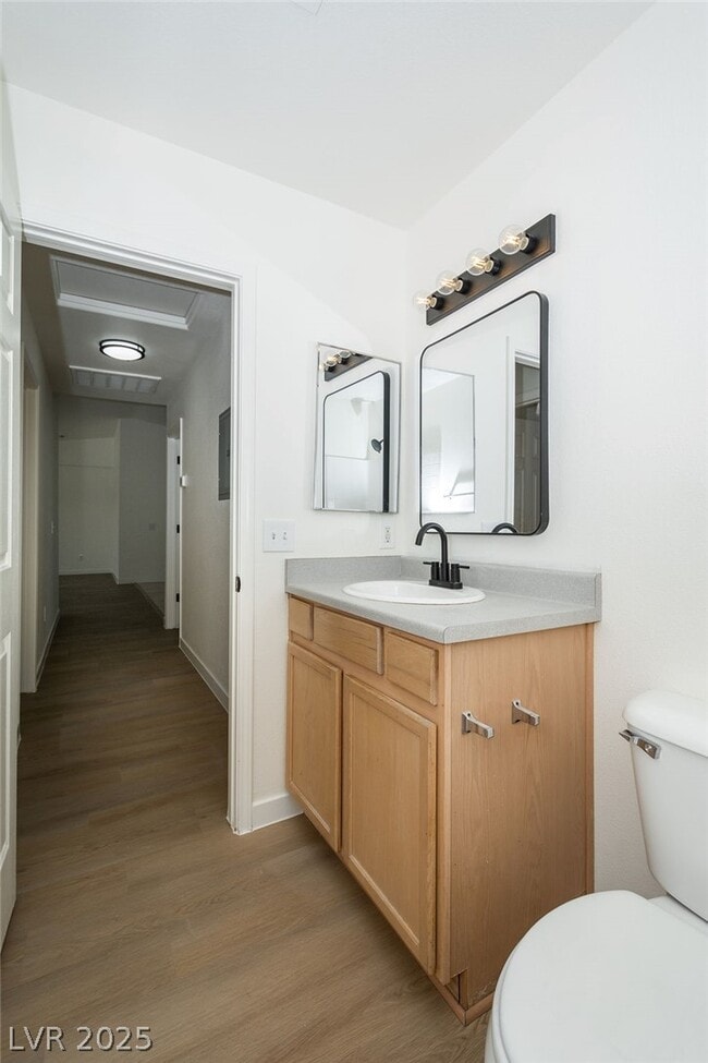 Building Photo - 2021 S Dandelion St