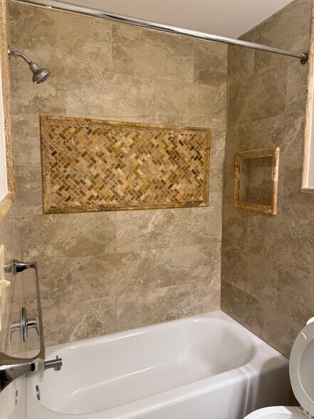 Building Photo - 538 Country Greens Dr