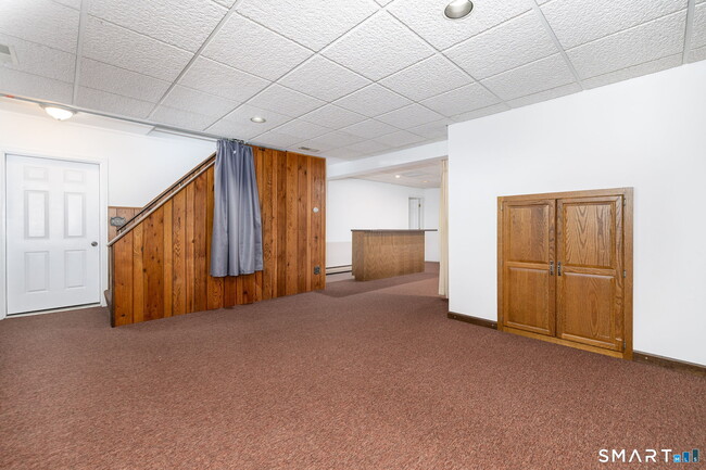 Building Photo - 428 Maple St