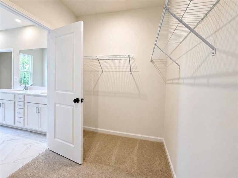 Building Photo - 3290 Willow Glade Trl