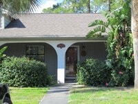 Building Photo - Harbour Towne