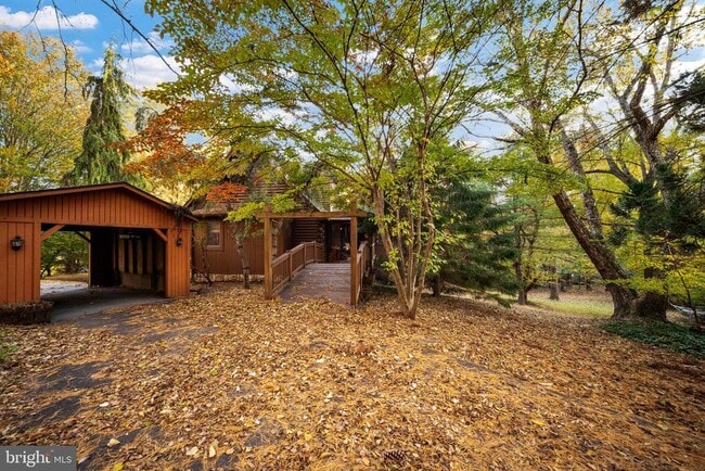 Building Photo - 15024 Wheeler Ln