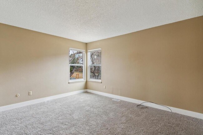Building Photo - 5245 Mule Deer Dr