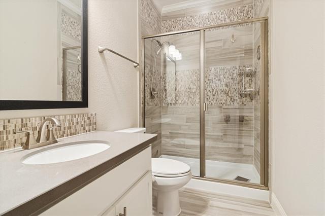 Building Photo - 5900 The Esplanade