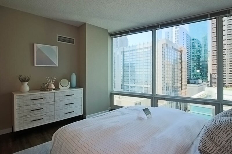 Building Photo - 350 E Ohio St