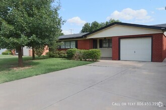 Building Photo - Nicely Updated 3 bedroom 2 bath!