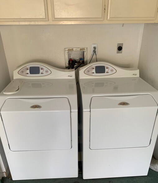 Building Photo - 78 Tennis Villas Dr