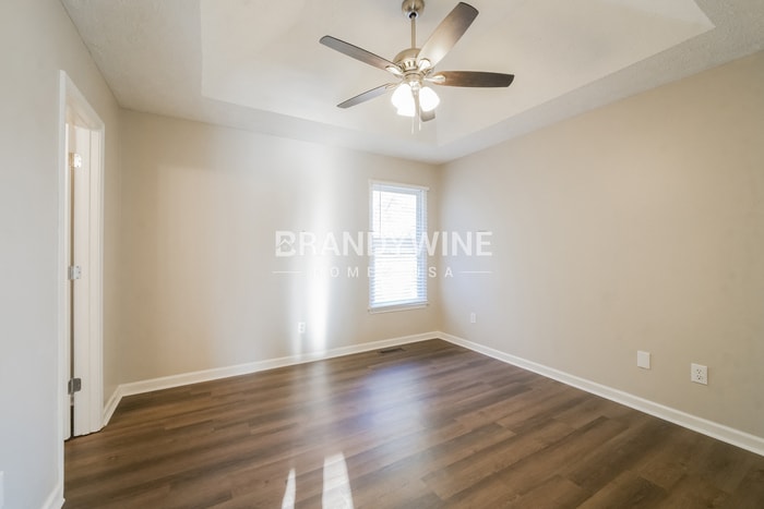 Building Photo - 403 Chippewa Dr SE