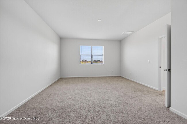 Building Photo - 830 Remington Green Dr SE