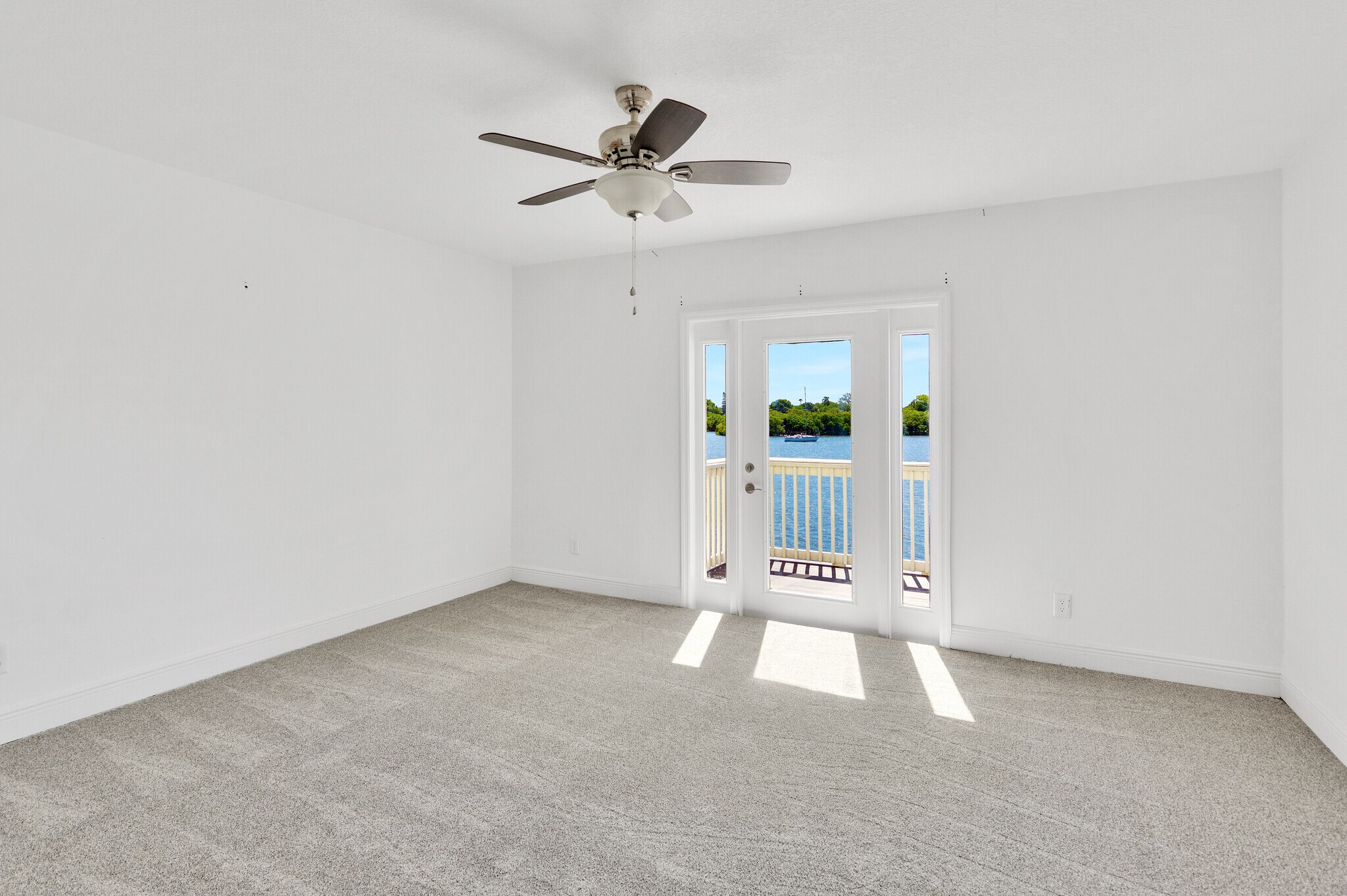 Building Photo - 3743 Pompano Dr SE