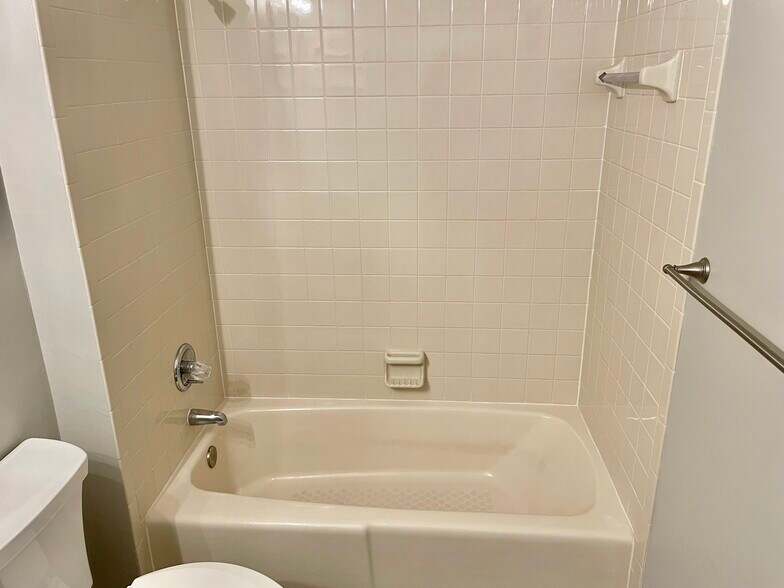 Building Photo - 56 Wildwood Trl