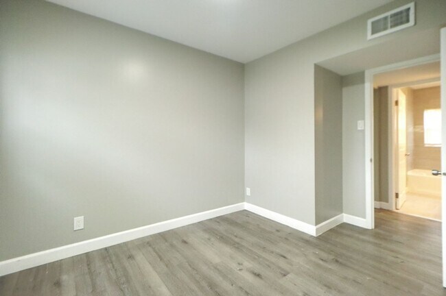 Building Photo - 4089 Polk St