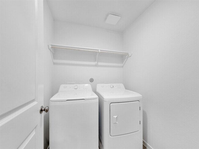 Building Photo - 17310 Adina Creek Dr
