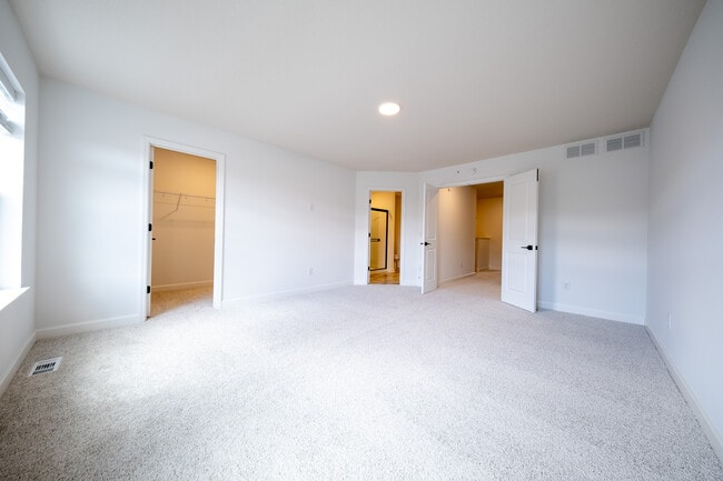 Building Photo - 23042 Hazel Ln