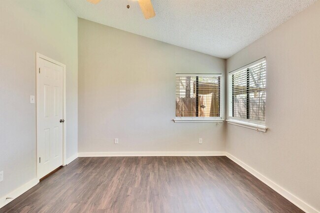 Building Photo - 2104 Agarita Trail