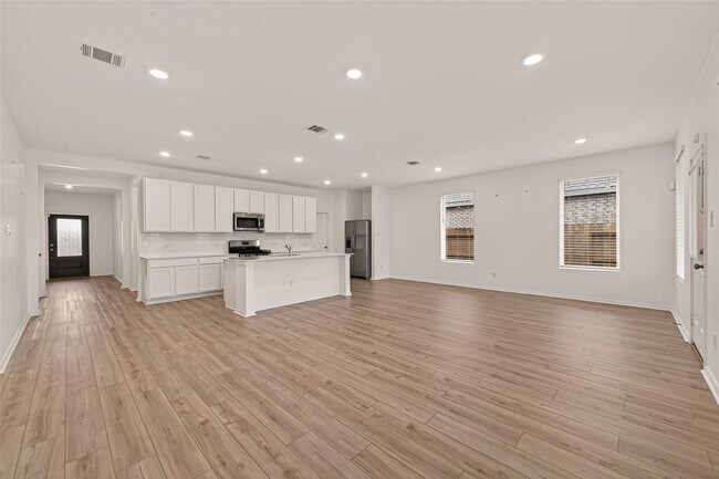 Building Photo - 3023 Ruby Rdg Dr