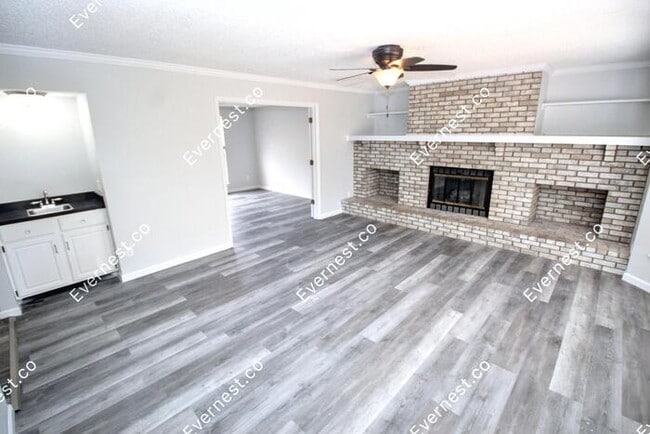 Building Photo - 1370 Timothy Ridge Dr