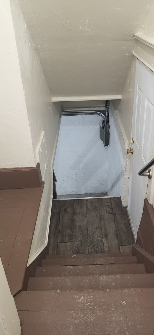 Building Photo - 3 bedroom 1 bath House for rent