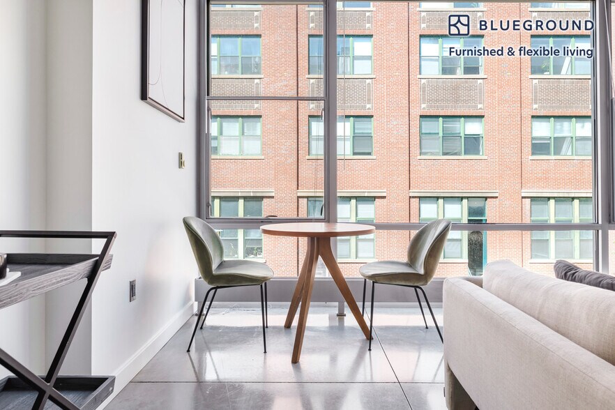 Building Photo - 23 Sidney St