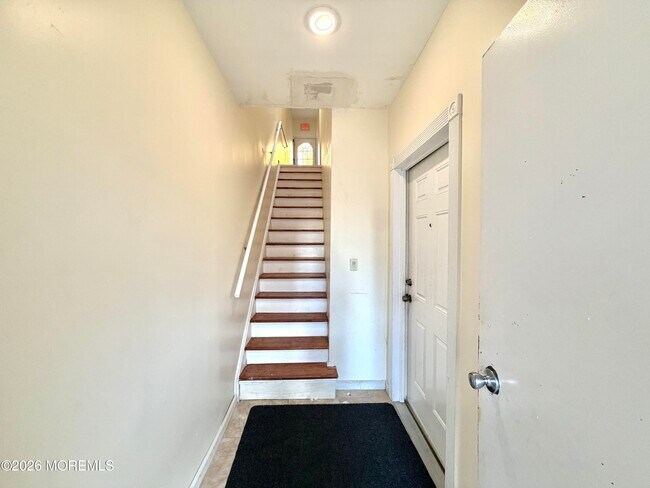 Building Photo - 158 Terrace Ave