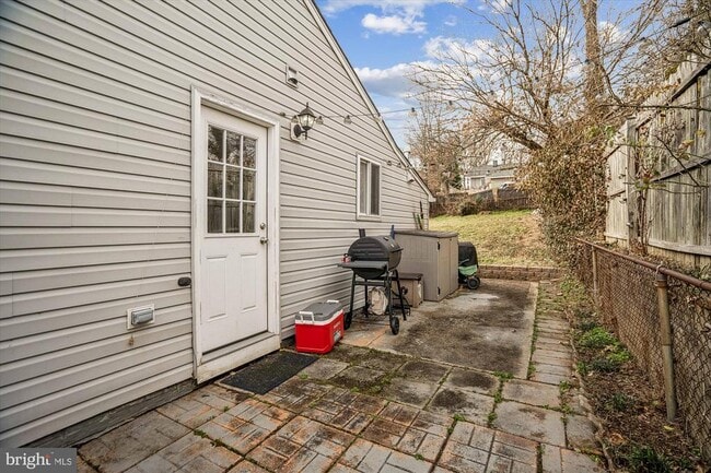 Building Photo - 3720 Harmon Ave