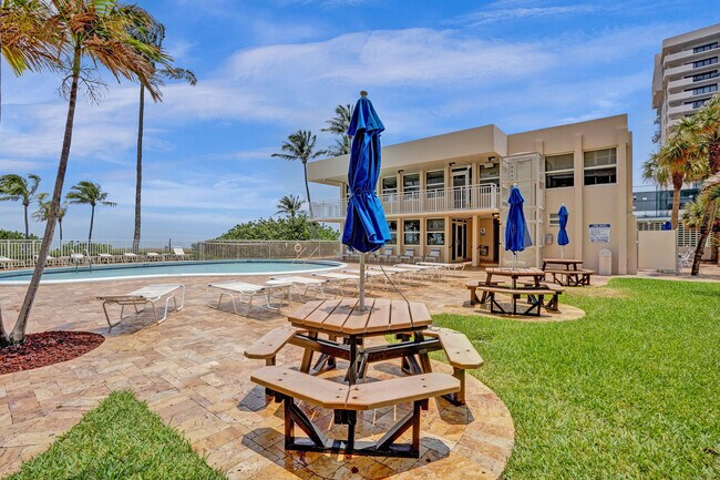 Building Photo - 5200 N Ocean Blvd