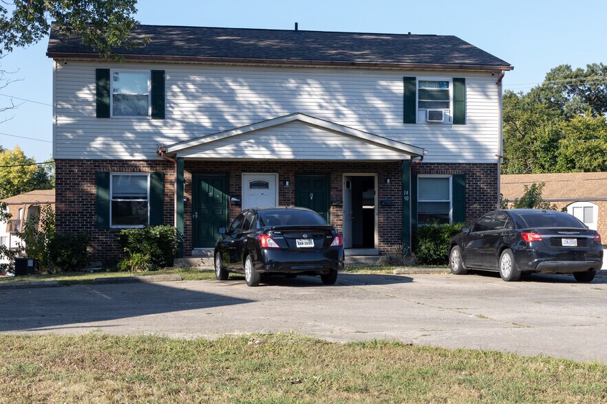 Primary Photo - 1420 Villa Ct