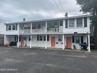 Building Photo - 1320 3rd Ave