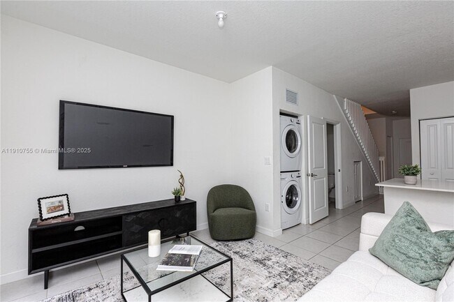 Building Photo - 12949 SW 232nd Ln