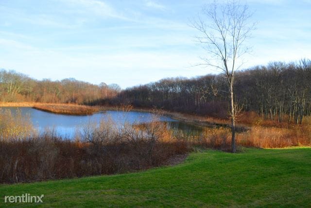 Building Photo - 5 Springhouse Trail