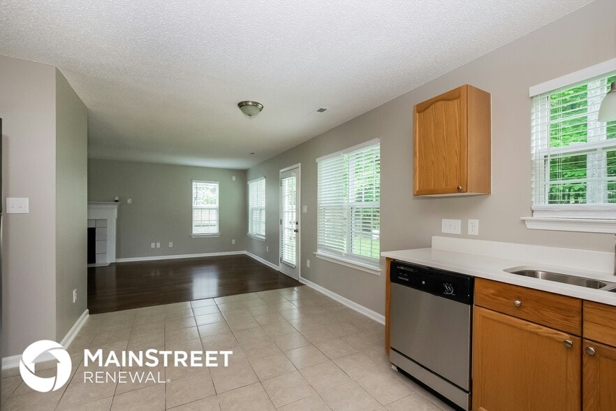 Building Photo - 6415 Goldenblush Cir