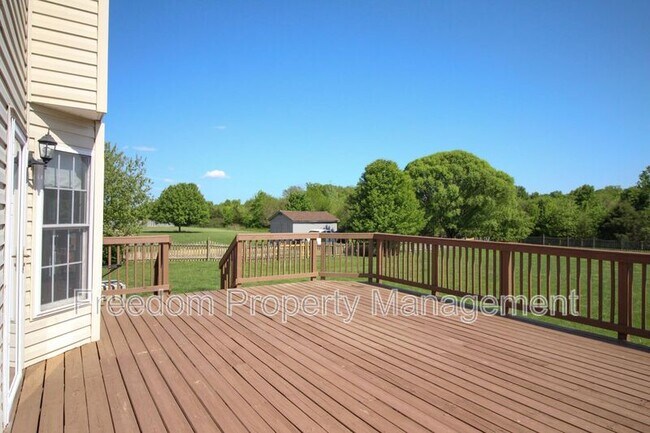 Building Photo - 6540 Cottonwood Dr