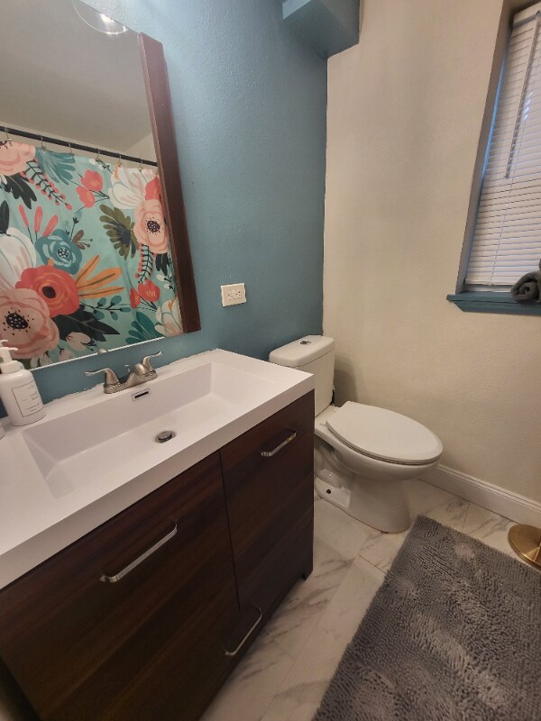 Building Photo - 3520 Post St