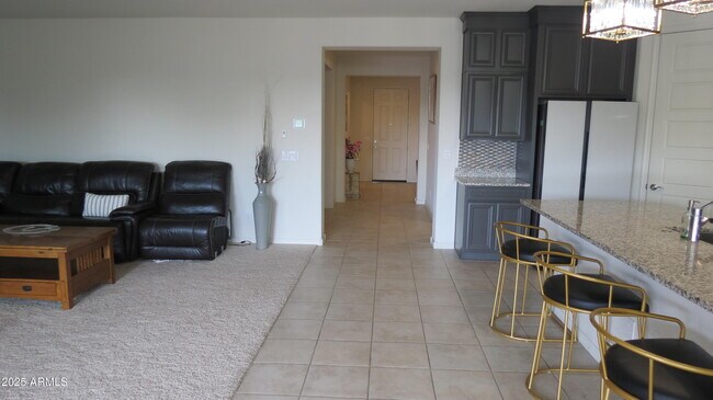 Building Photo - 5862 N 86th Dr