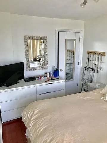 Building Photo - 1560 N Sandburg Terrace