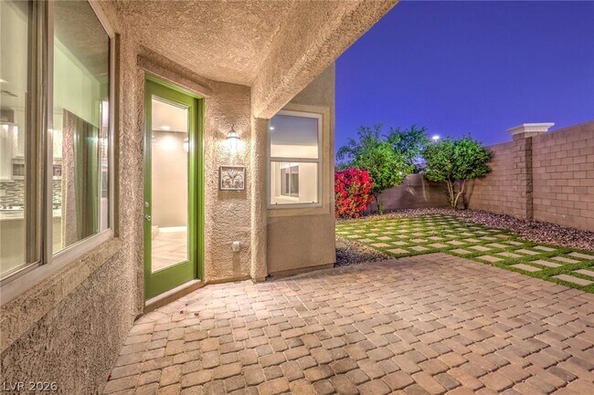 Building Photo - 12420 Pinetina St