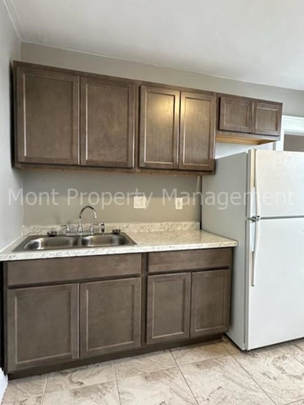 Building Photo - 212 Jackson Ave