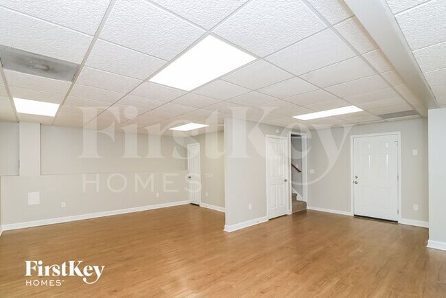 Building Photo - 4814 Westbourne Dr