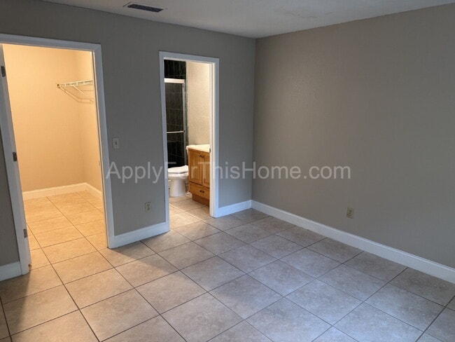 Building Photo - Single Family Home - Carrollwood Area