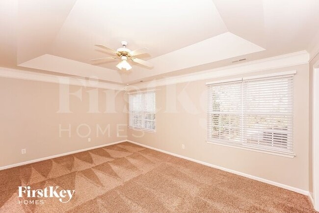 Building Photo - 7549 Sedgebrook Dr E