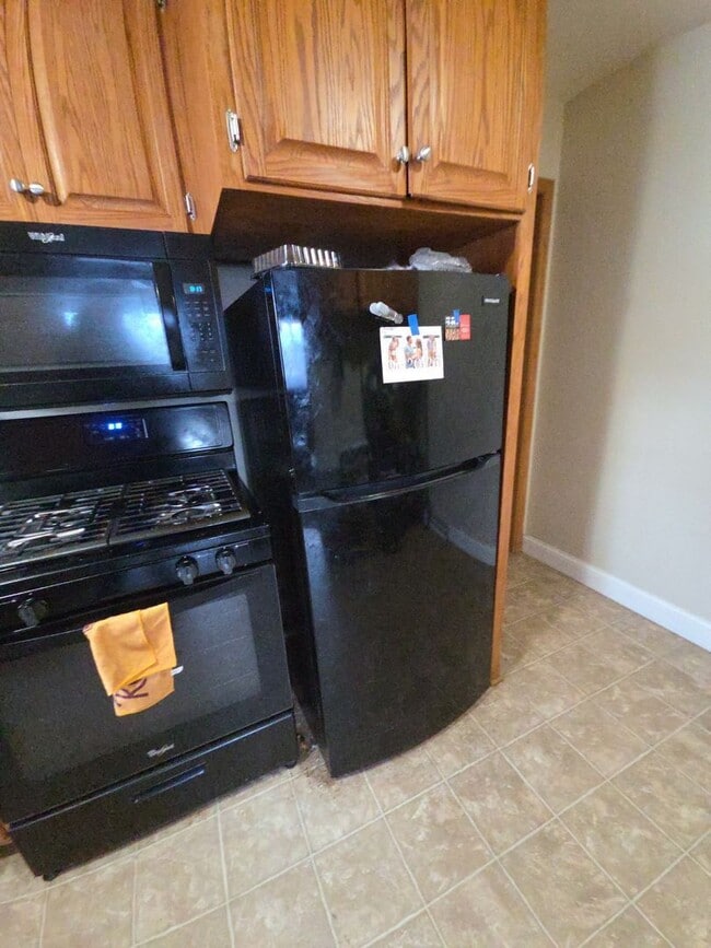 Building Photo - 1618 Natchez Ave S