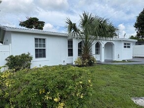Building Photo - 1751 NW 34th Ave